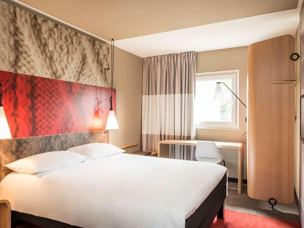 Ibis Archamps Porte De Geneve Room photo